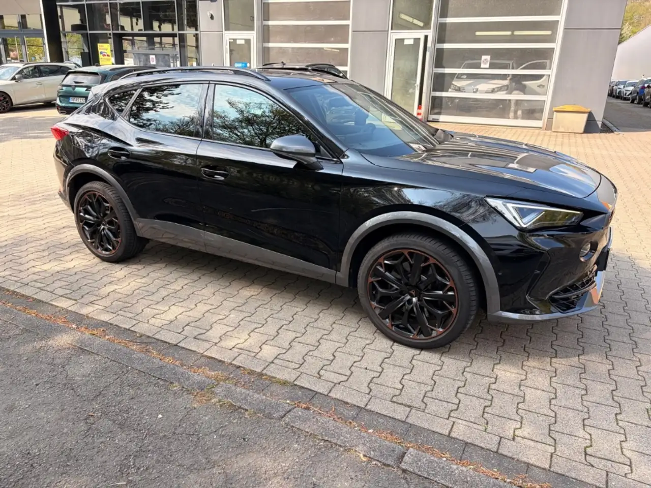 CUPRA Formentor VZ 2.0 TSI 310PS 4 Drive LEDER AHK SD — Vehicle gallery 3