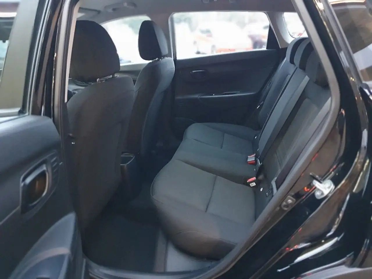Hyundai BAYON 1.0 T-GDI Select — Galería del vehículo 11