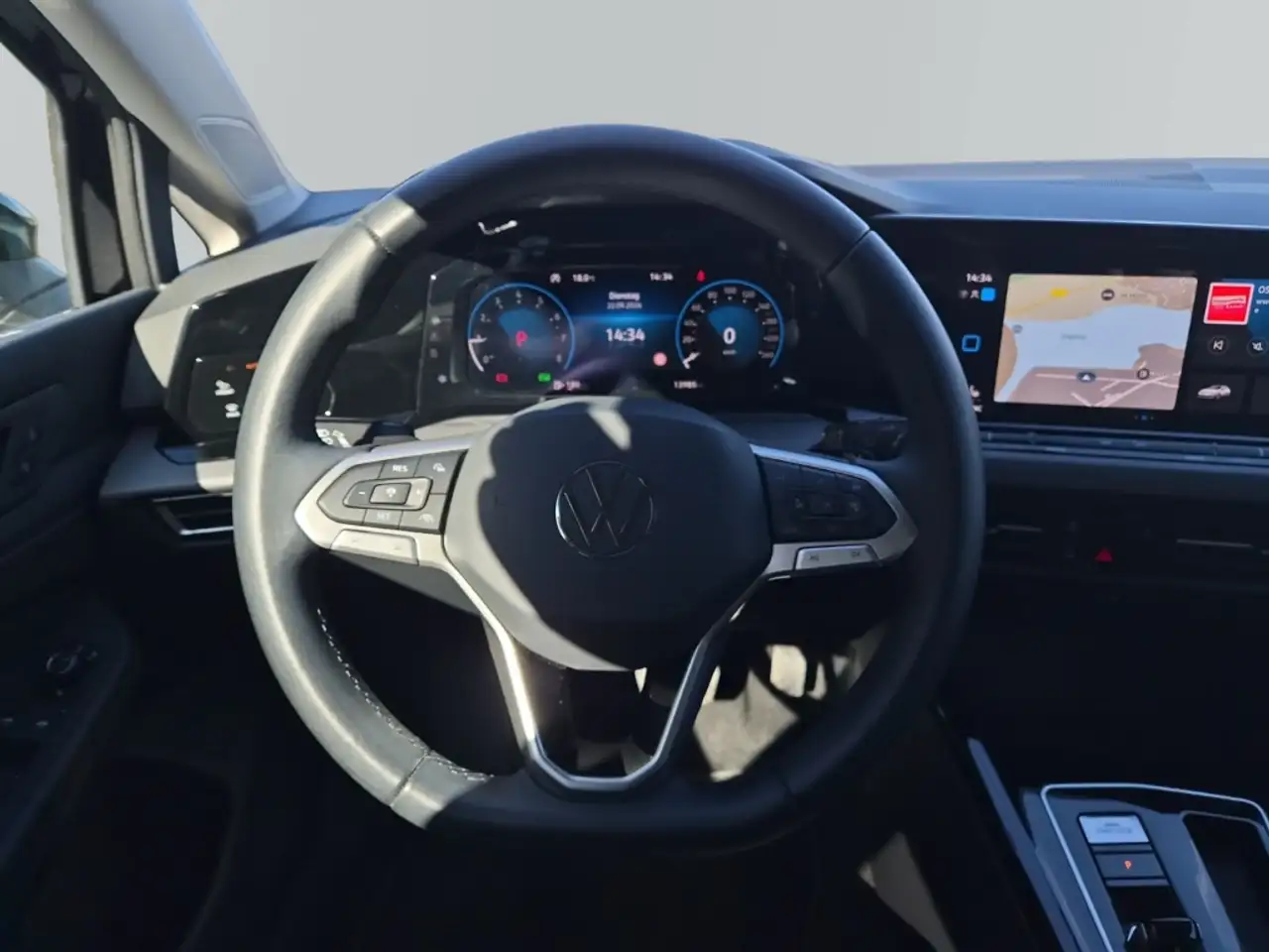 Volkswagen Golf Style 1.5 eTSI DSG AHK Massage CAM ACC SHZ — معرض صور السيارة 14