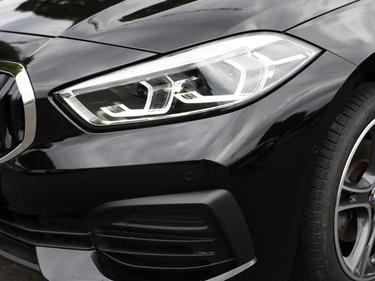 BMW 118 i Advantage LED W-LAN NAVI PDC — Vehicle gallery 29