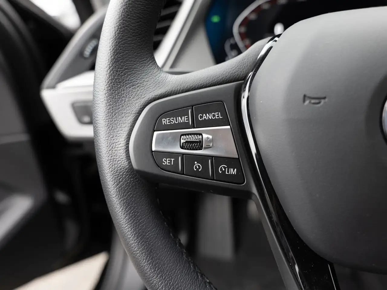 BMW 118 i Advantage LED W-LAN NAVI PDC — Vehicle gallery 23