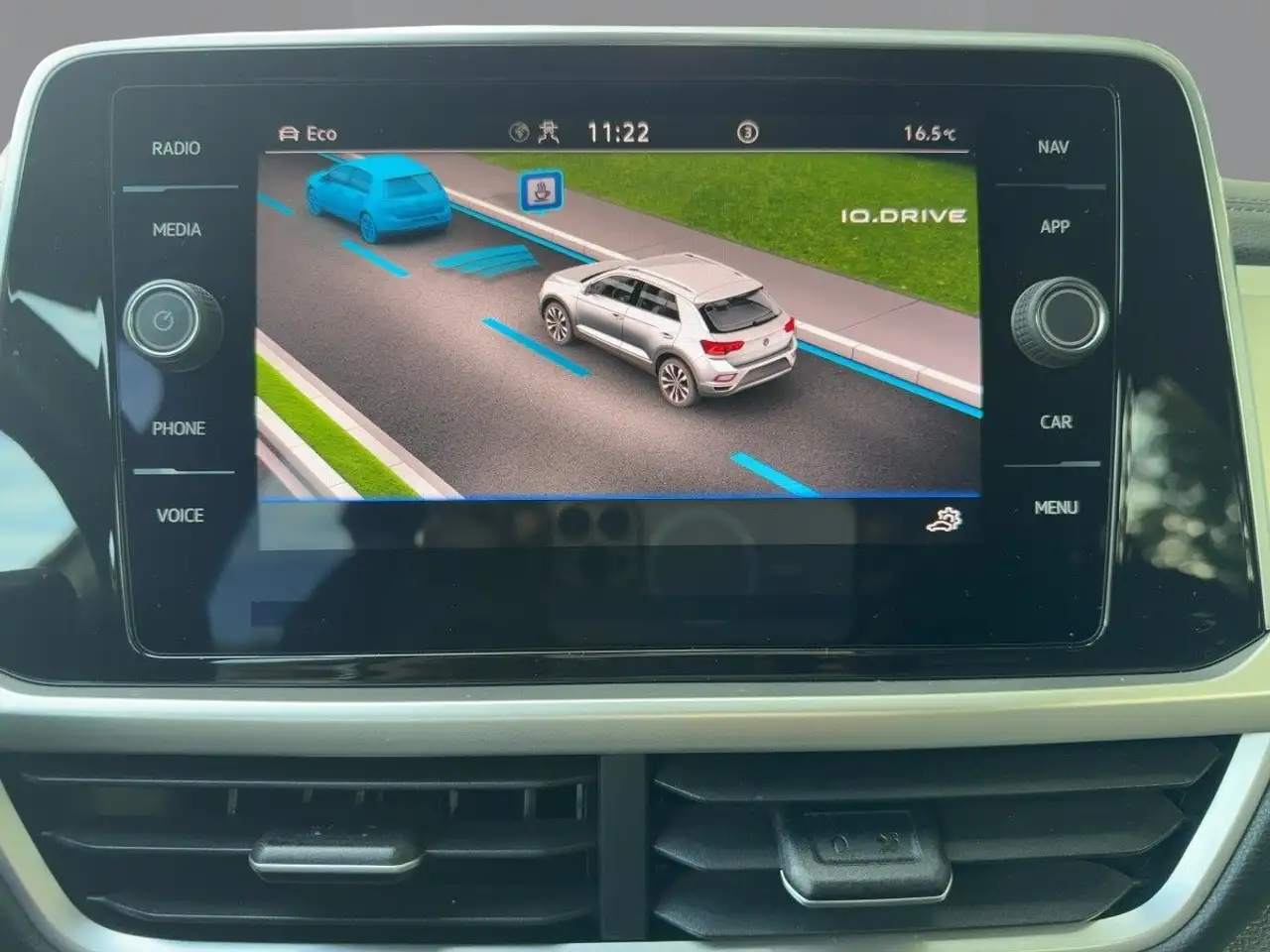 Volkswagen T-Roc 1.5 TSI Move DSG ParkAssistent AppConnect — معرض صور السيارة 14