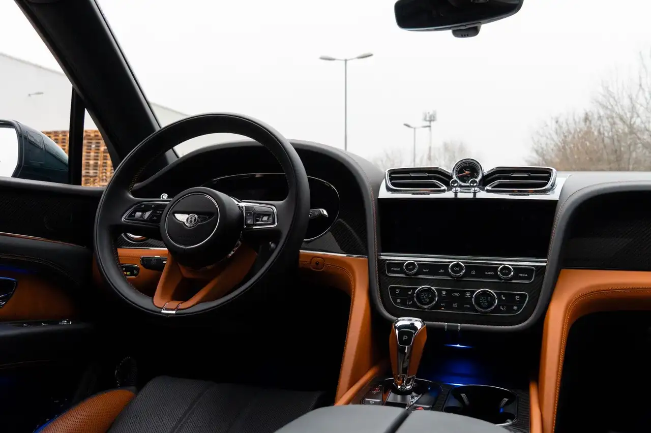 Bentley Bentayga S 4WD MASSAGE.MATRIX.ACC.AHK NEUZUSTAND — Vehicle gallery 17