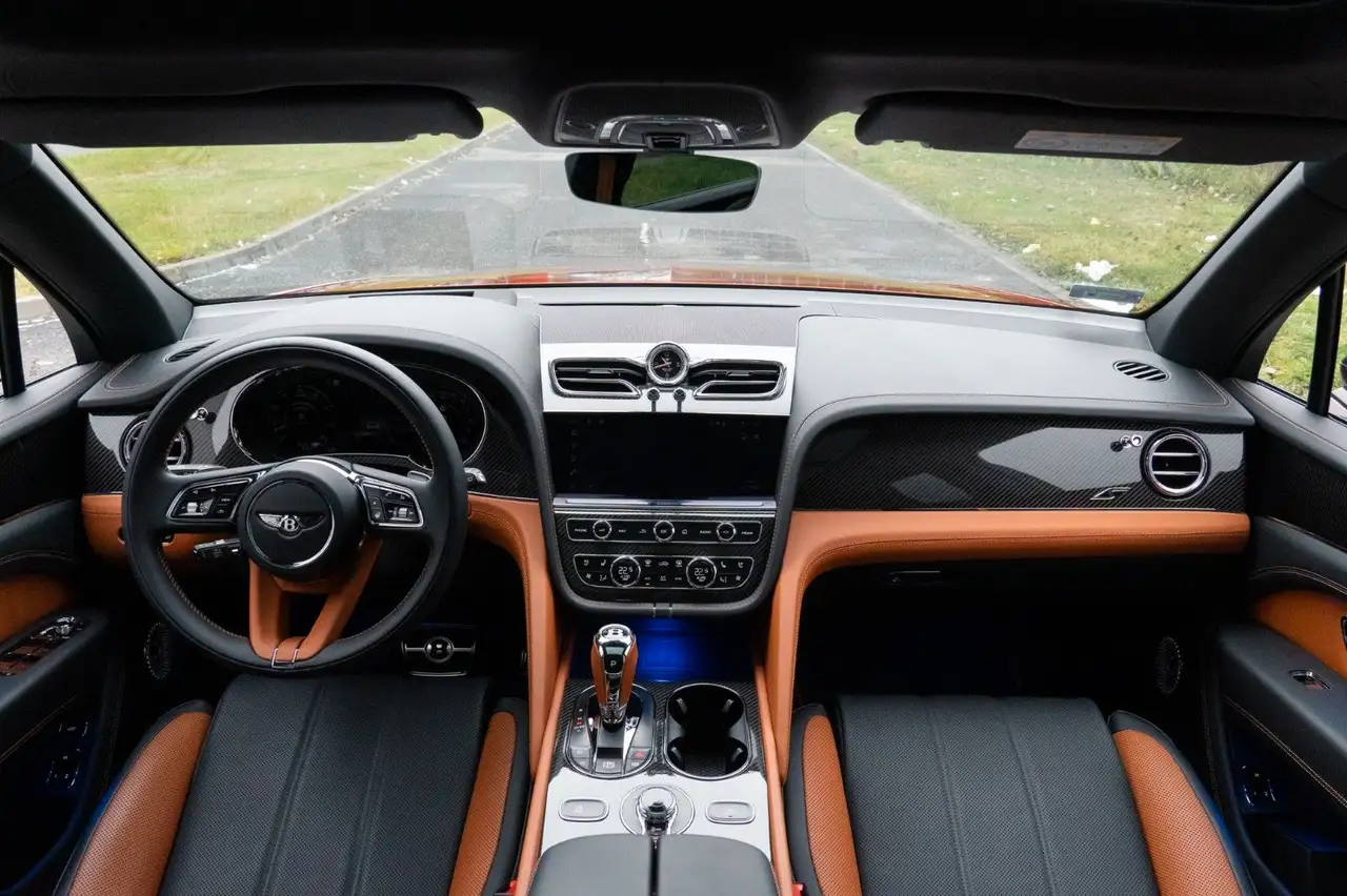 Bentley Bentayga S 4WD MASSAGE.MATRIX.ACC.AHK NEUZUSTAND — Vehicle gallery 16