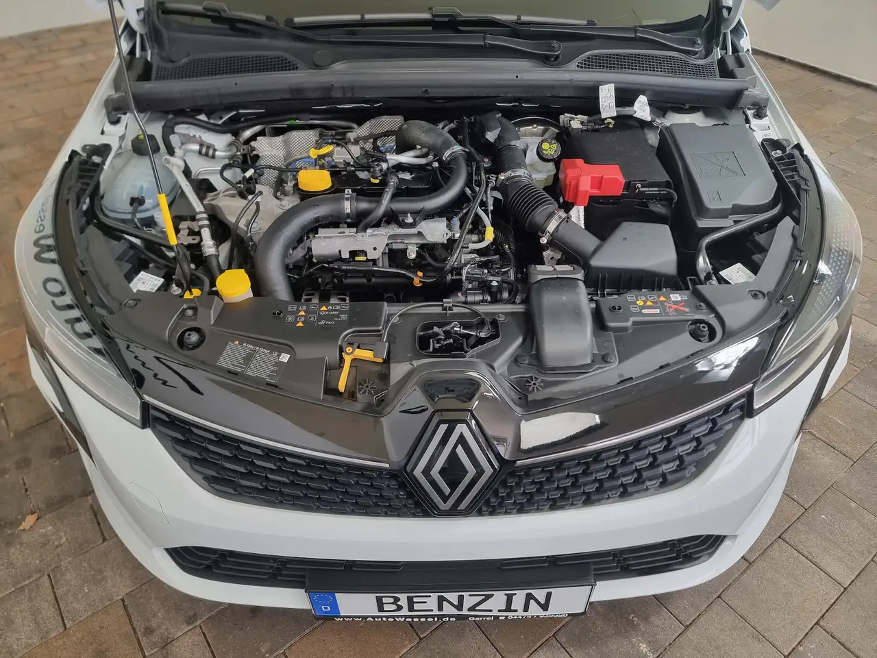 Renault Clio Evolution LED APP Keyless Tempomat Kamera — معرض صور السيارة 20