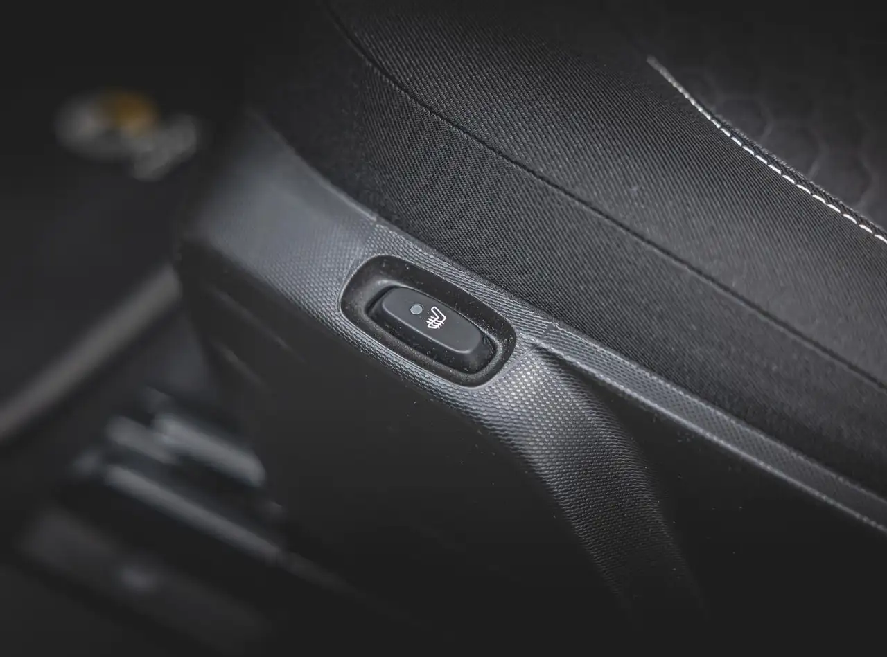 smart forTwo EQ coupe passion EXCLUSIVE:JBL + LM AERO! — معرض صور السيارة 16