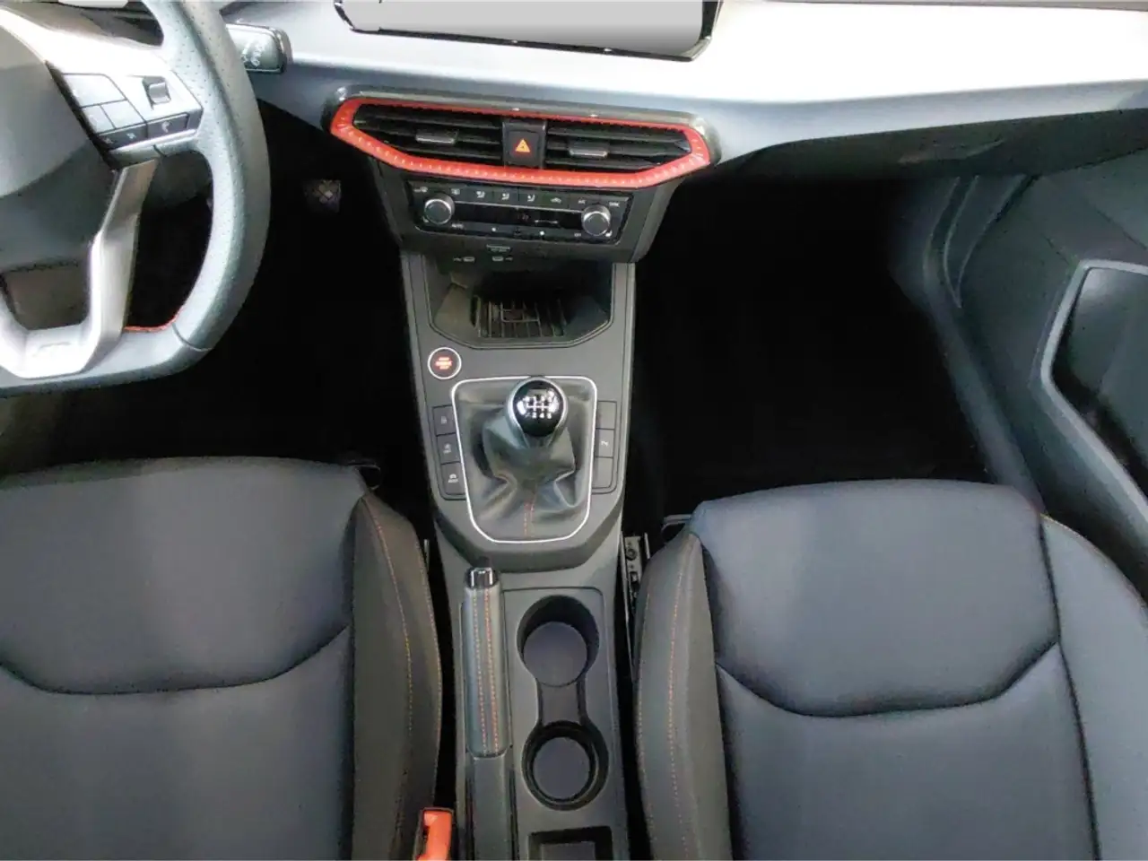 SEAT Ibiza 1.0 TSI FR PANO DCC KAMERA NAVI LED — معرض صور السيارة 13