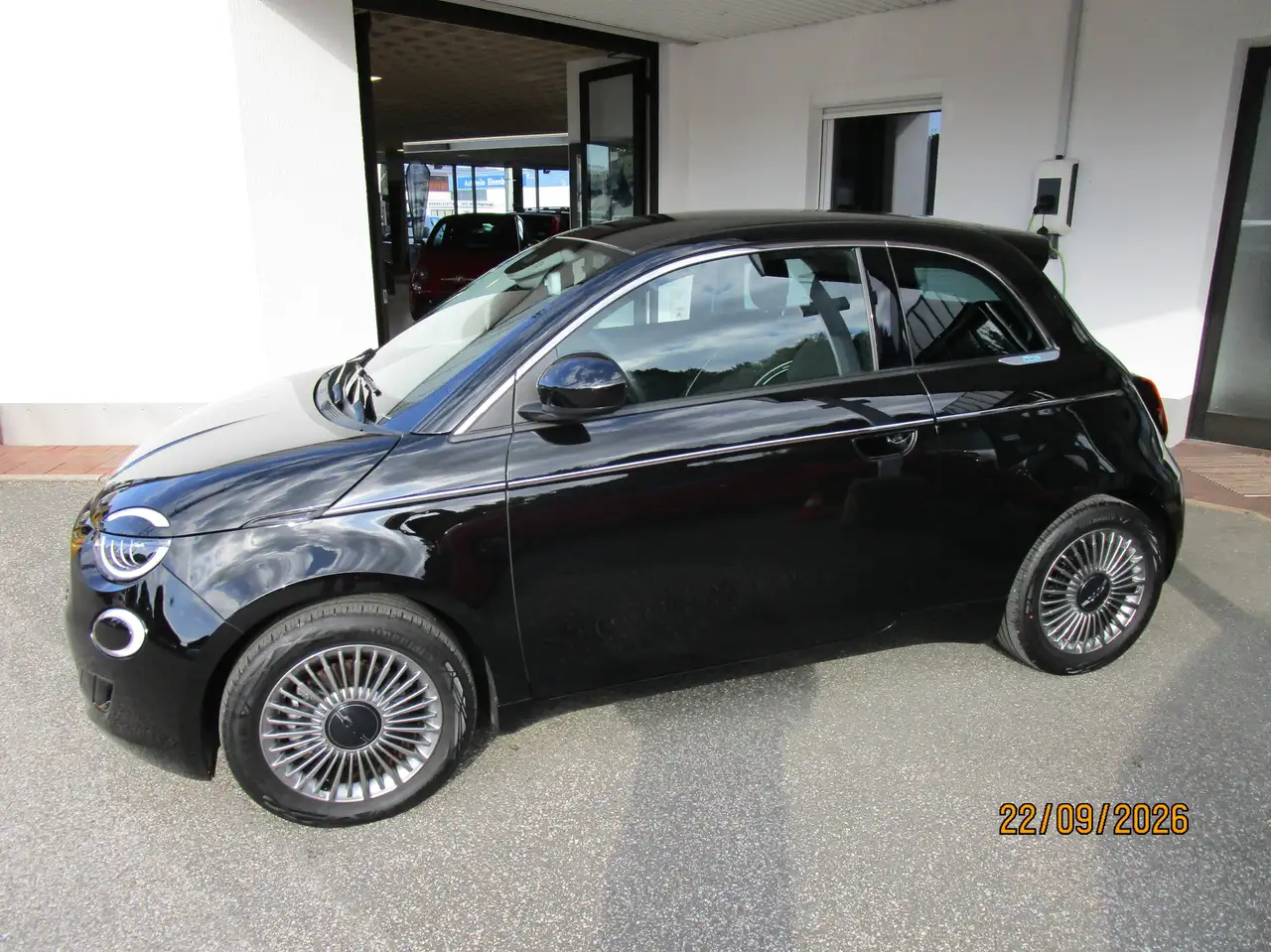 Fiat 500e 500e 42kWh — Vehicle gallery 2