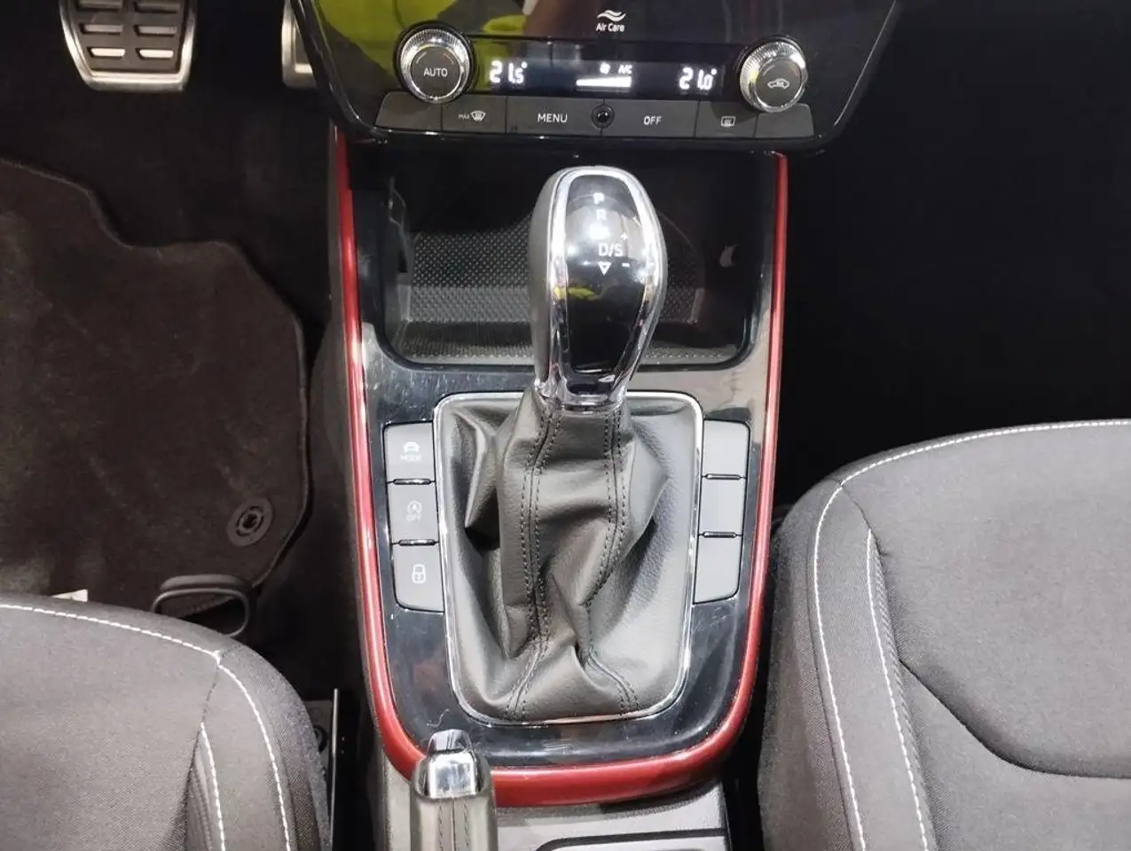Skoda Fabia 1.0 TSI Monte Carlo DSG 81kW — Galerie du véhicule 16