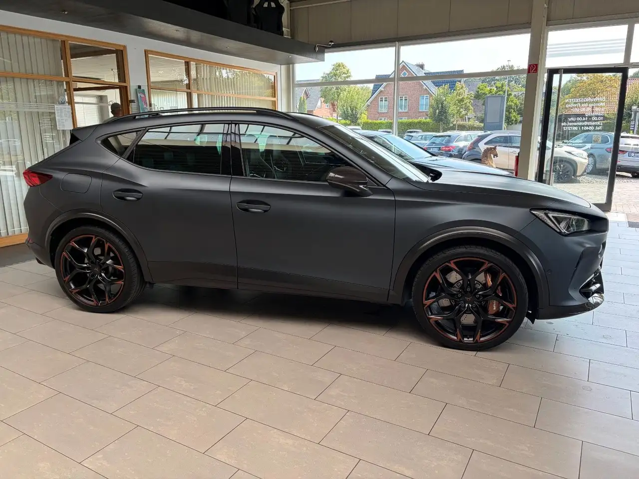 CUPRA Formentor VZ5 2.5TSI DSG 4Drive/BEATS/360°/ACC — Galería del vehículo 4