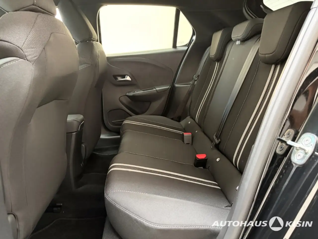 Opel Corsa 1.2 Turbo GS 6-Gang /Navi /Kamera /SHZ — معرض صور السيارة 9
