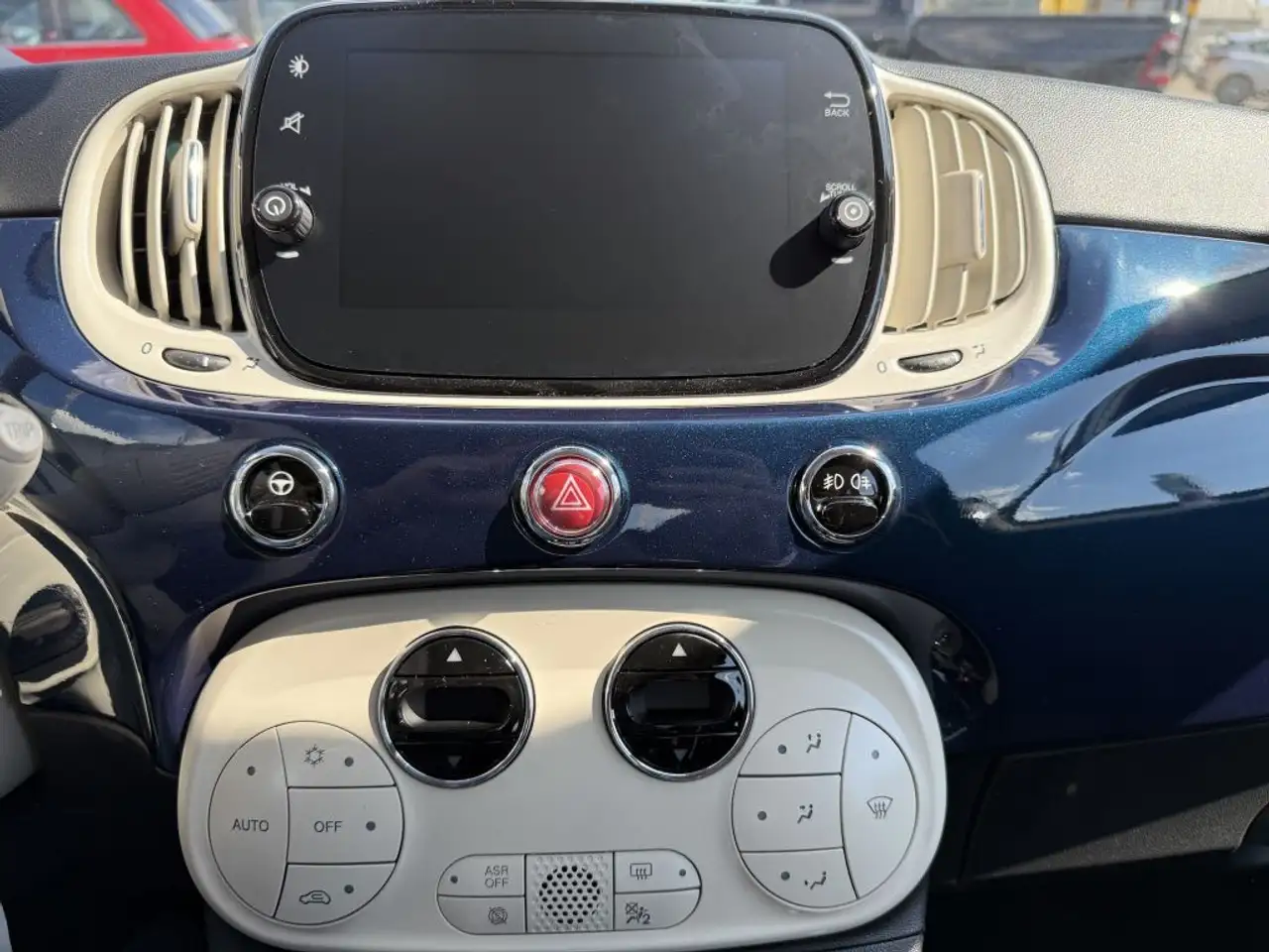 Fiat 500 C 1.0 GSE Hybrid Dolcevita — Galerie du véhicule 17