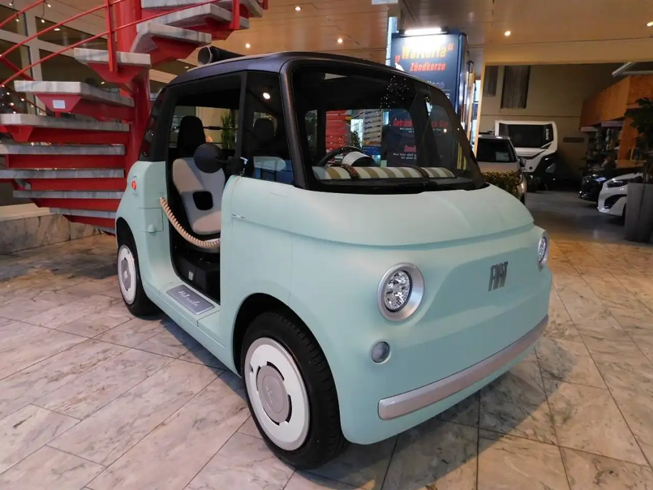 Fiat Topolino Dolcevita 45 km/h Sicherheit auf 4 Rädern — معرض صور السيارة 4