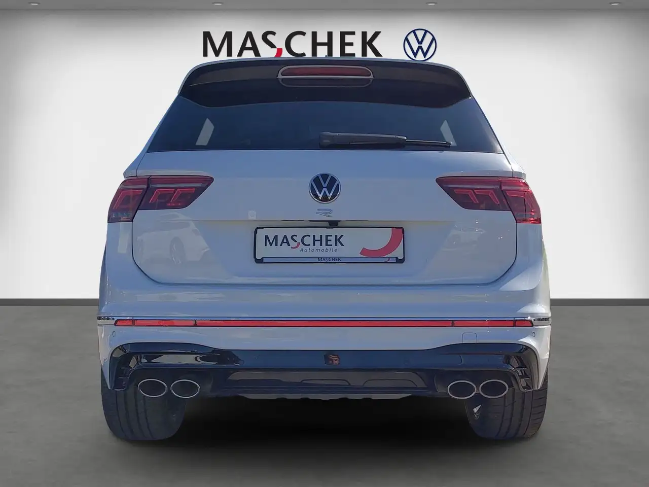 Volkswagen Tiguan R 2.0 TSI inkl. WR! Navi Keyless Rear View — Galería del vehículo 5