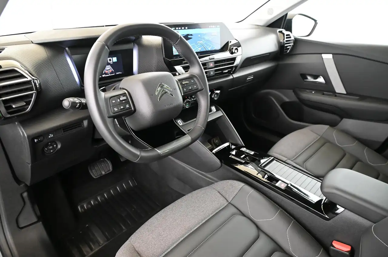 Citroen C4 X 1.2 PT EAT8 130 MAX LED/NAV/SOUND/PANO/H-UP/18 — معرض صور السيارة 12