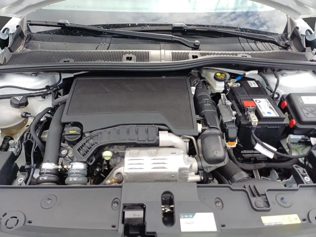 Opel Corsa . 1.2 Direct In — Galería del vehículo 5