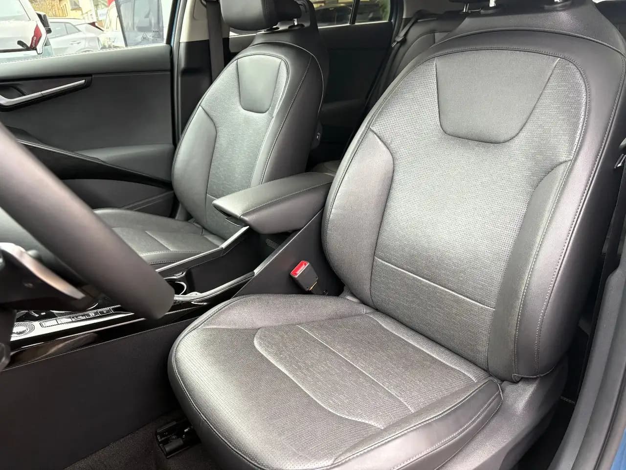 Kia Niro PHEV Spirit, Leder, Navi, TEC, REX — معرض صور السيارة 13