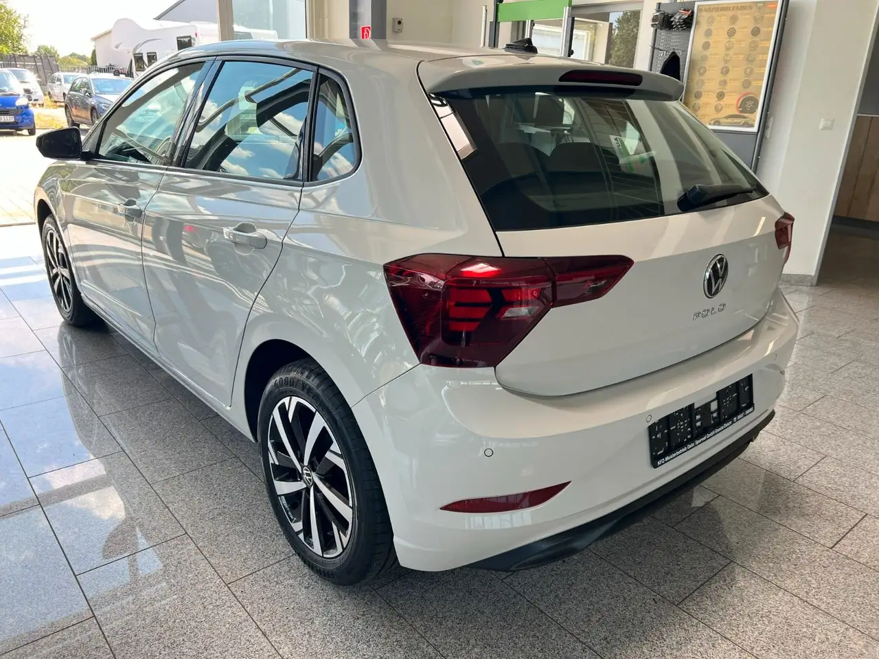 Volkswagen Polo Life Digital Cockpit / LED / Klimaauto. — Vehicle gallery 6