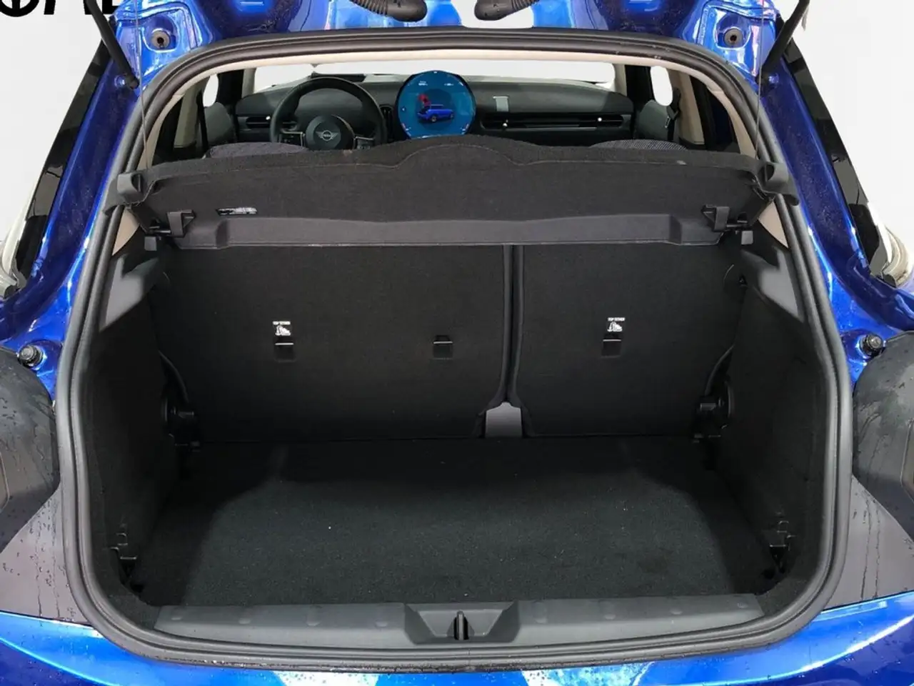 MINI Cooper 5 puertas C Essential Aut. — معرض صور السيارة 23