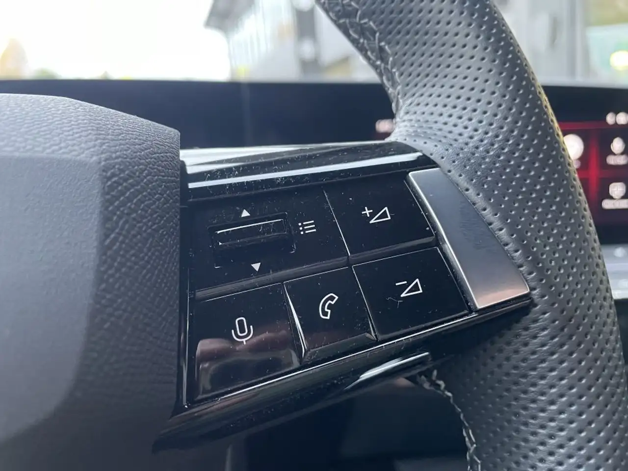 Opel Astra 1.2 Turbo Automatik GS — Galerie du véhicule 18