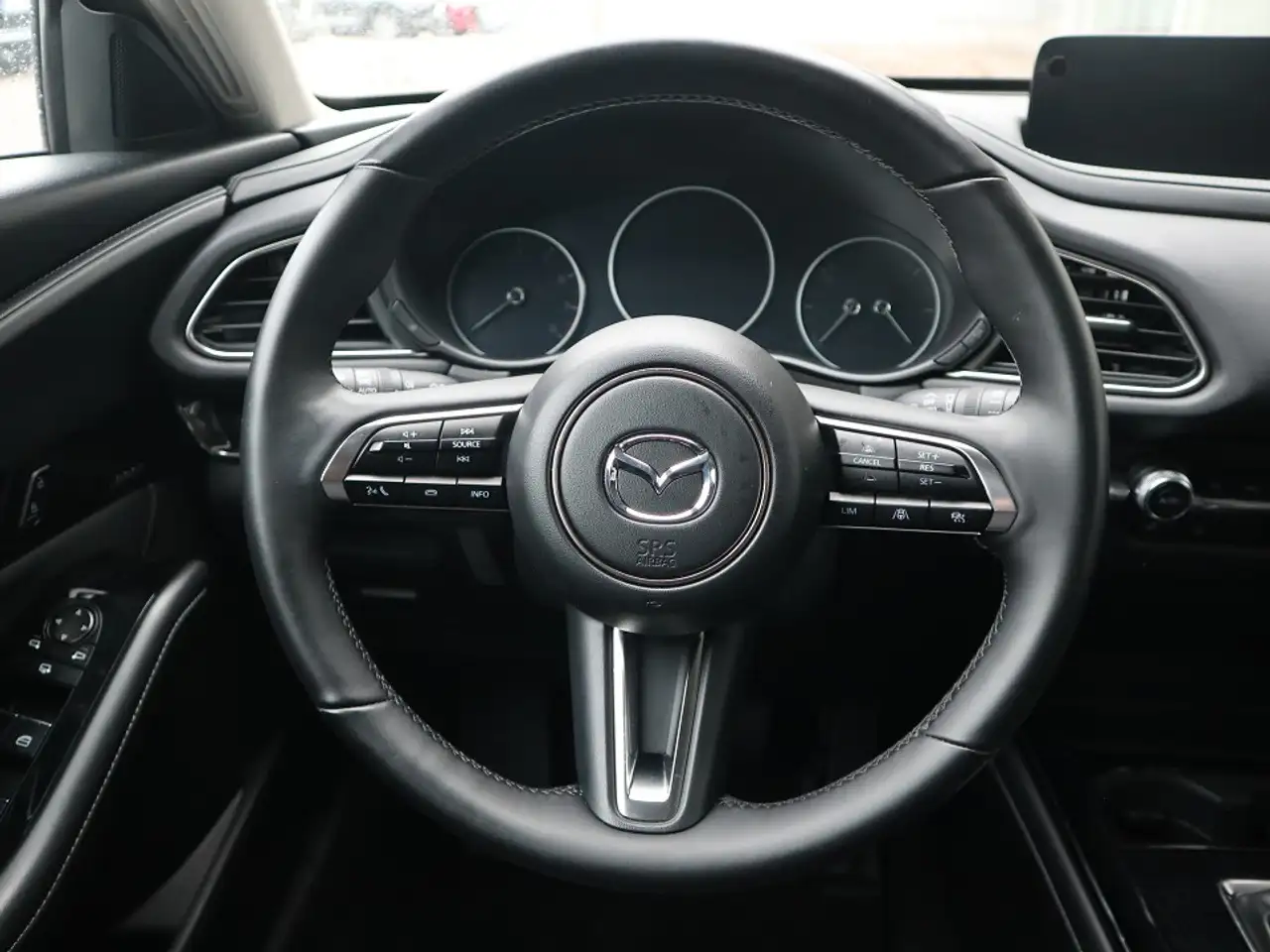 Mazda CX-30 G-140 Exclusive-Line *Aktion* Allwetter 360° MATRI — Galerie du véhicule 17