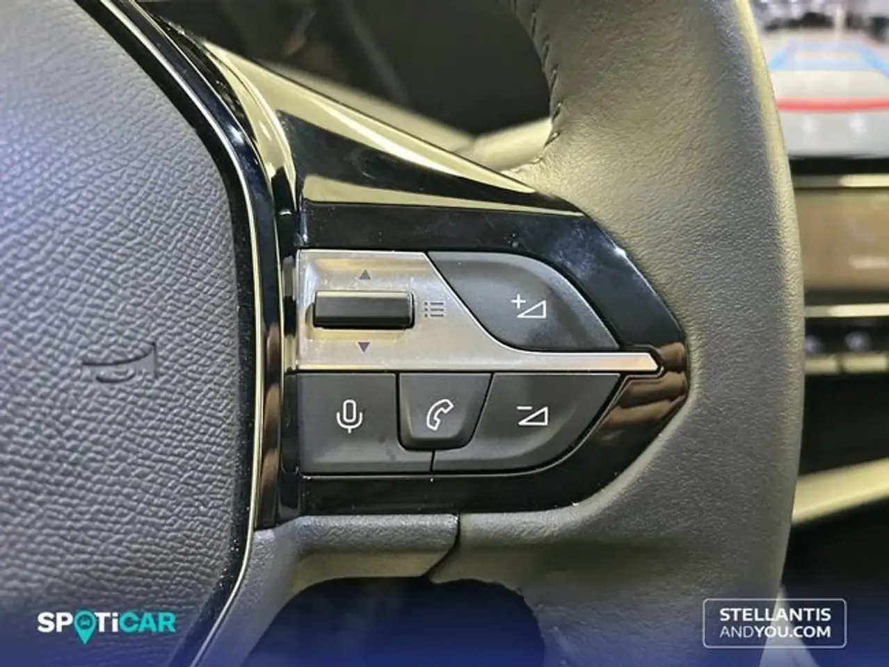 Peugeot 308 1.2 PureTech S&S Allure 130 — Galerie du véhicule 16