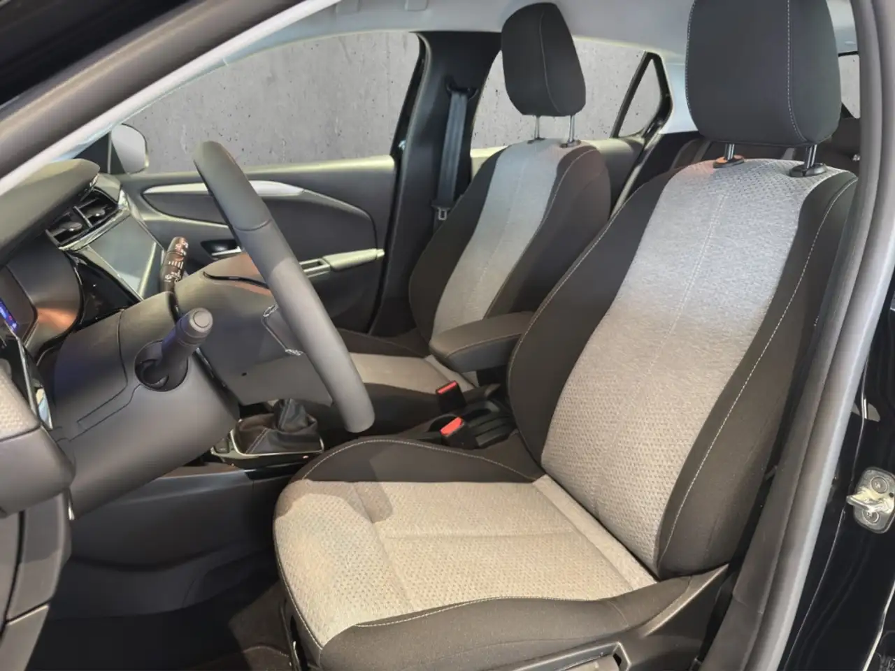 Opel Corsa Edition 1.2 LED DAB SHZ LenkradHZG Spurhalteass. — معرض صور السيارة 16