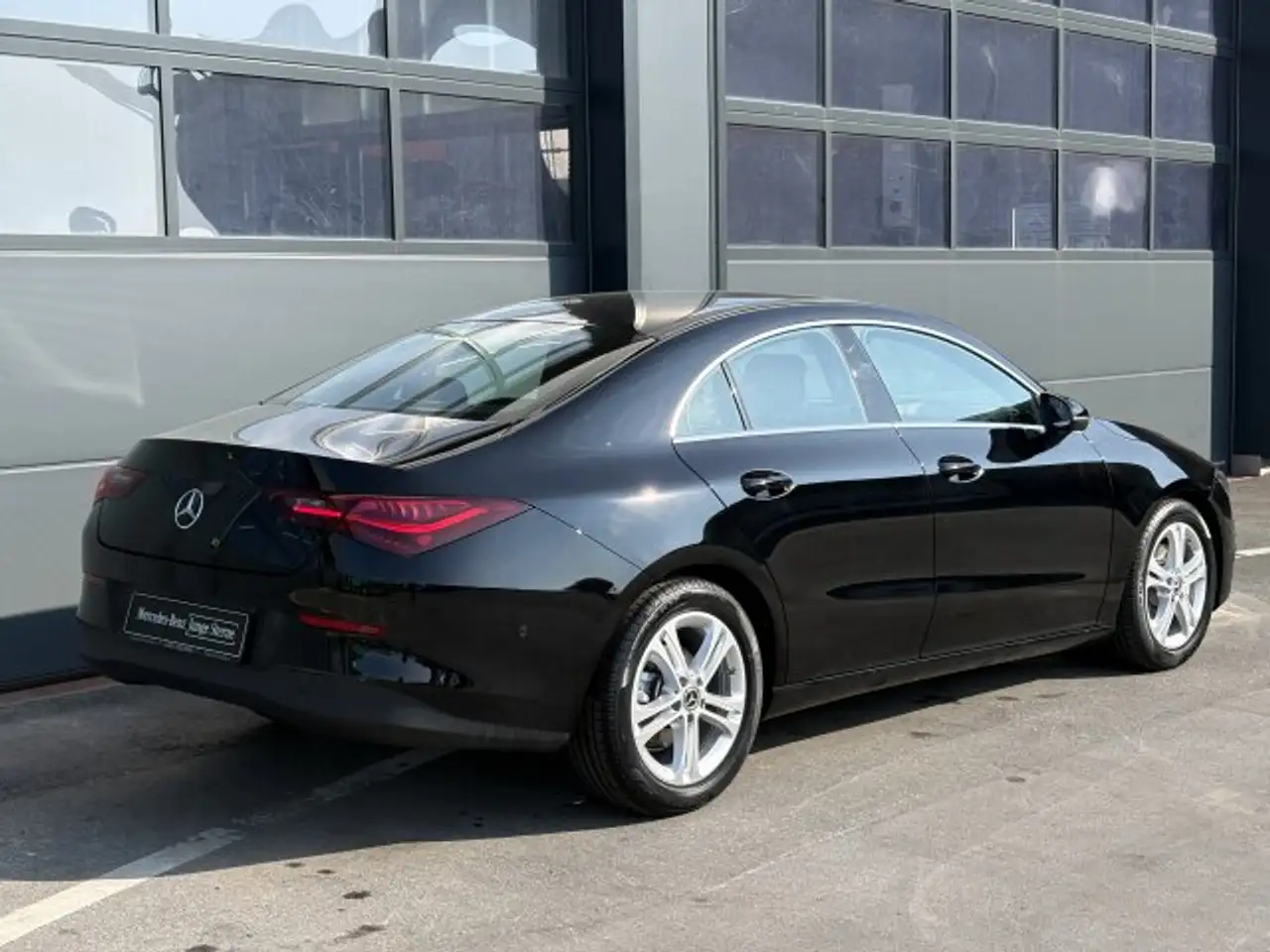 Mercedes-Benz CLA 180 CLA 180 Coupé Advanced Kamera LED MBUX Premium — معرض صور السيارة 6