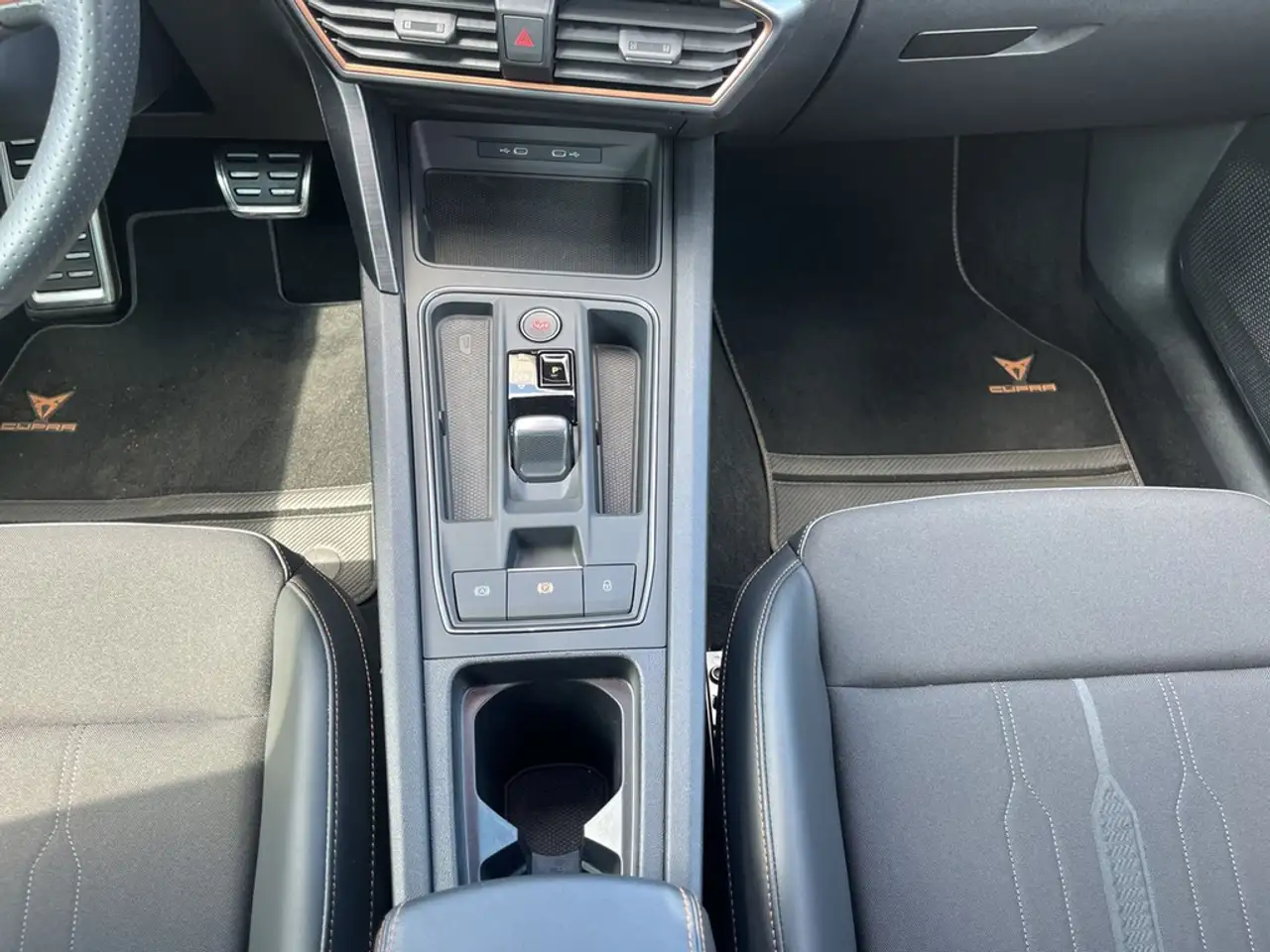 CUPRA Formentor 2.0 TSI DSG VZ — Vehicle gallery 9