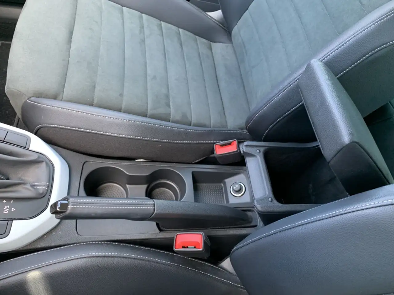 SEAT Arona Edition 1.0 TSI DSG Style AHK+LED+NAVI+ACC — معرض صور السيارة 30