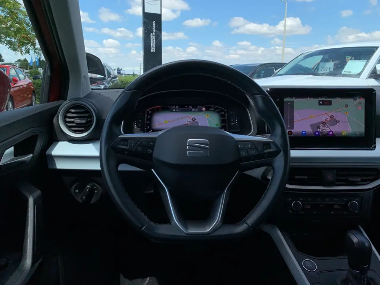 SEAT Arona Edition 1.0 TSI DSG Style AHK+LED+NAVI+ACC — معرض صور السيارة 15