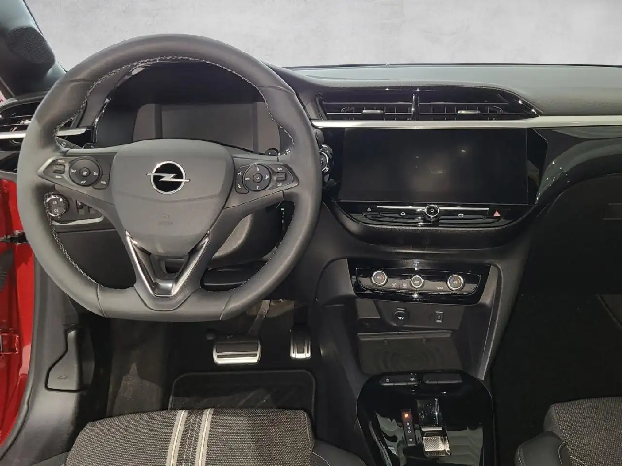 Opel Corsa F GS 1.2 74KW/100PS 8AT NSW+SHZ+LKHZ+NAV — معرض صور السيارة 11
