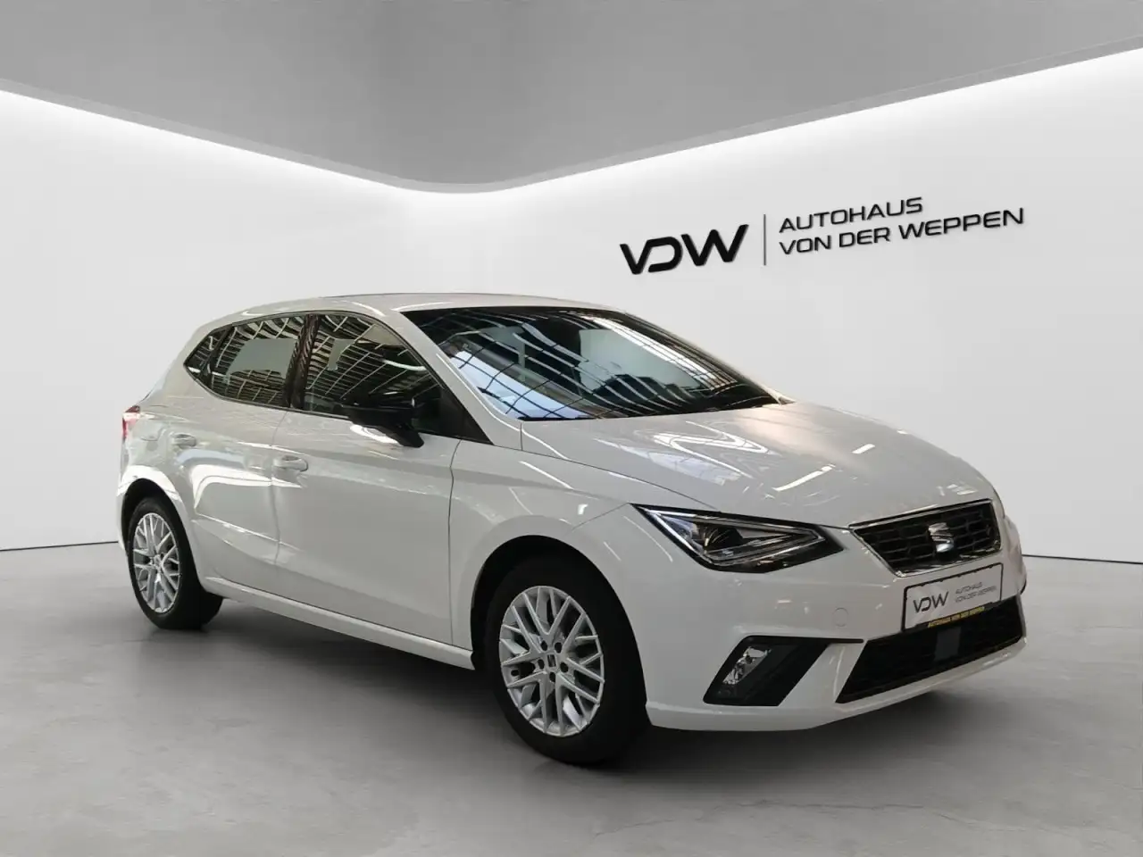 SEAT Ibiza FR/ PDC/Ganzjahresreifen/Sitzheizung Klima Navi — معرض صور السيارة 12