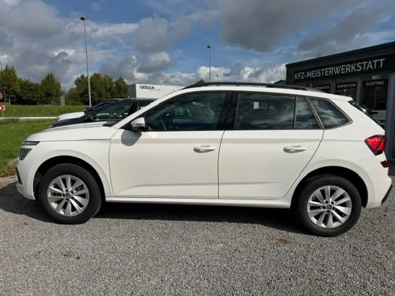Skoda Kamiq 1.0 TSI Selection Winterpaket — معرض صور السيارة 8