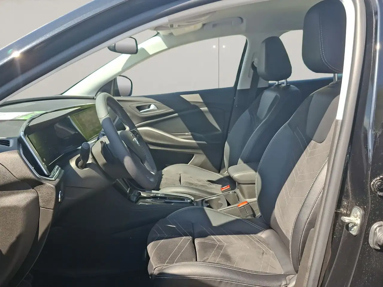 Opel Grandland 1.2 GS Line LED+Navi+SHZ+2xKlima+360 — Vehicle gallery 8