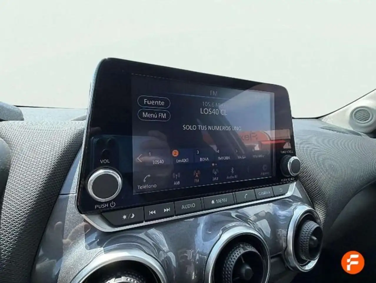 Nissan Juke DIG-T 84 kW (114 CV) 6M/T Acenta — معرض صور السيارة 19