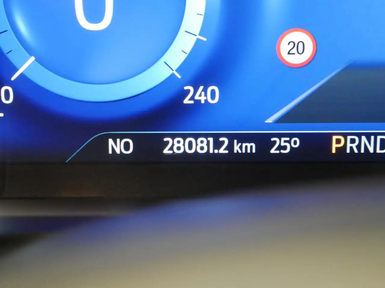 Ford Kuga ST-Line X 2.5 Duratec PHEV 165kW Auto — Galería del vehículo 19