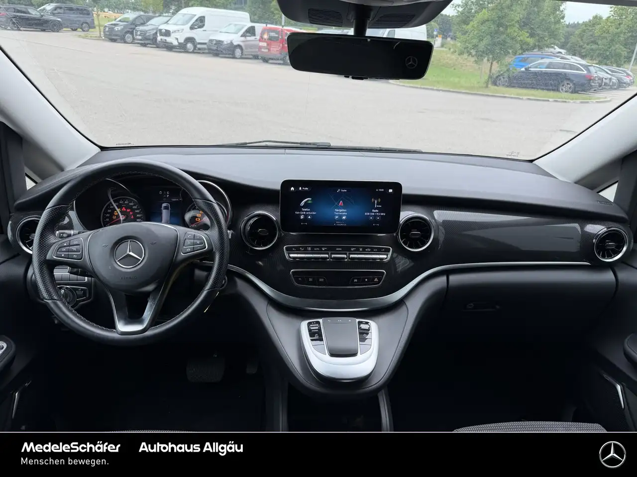Mercedes-Benz EQV 300 EQV 300 Extralang 360 AIRMATIC EL SITZE 7SITZER — معرض صور السيارة 8