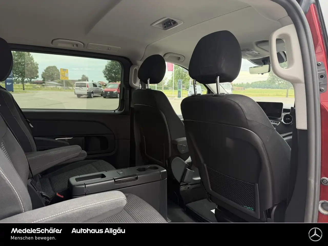 Mercedes-Benz EQV 300 EQV 300 Extralang 360 AIRMATIC EL SITZE 7SITZER — معرض صور السيارة 7