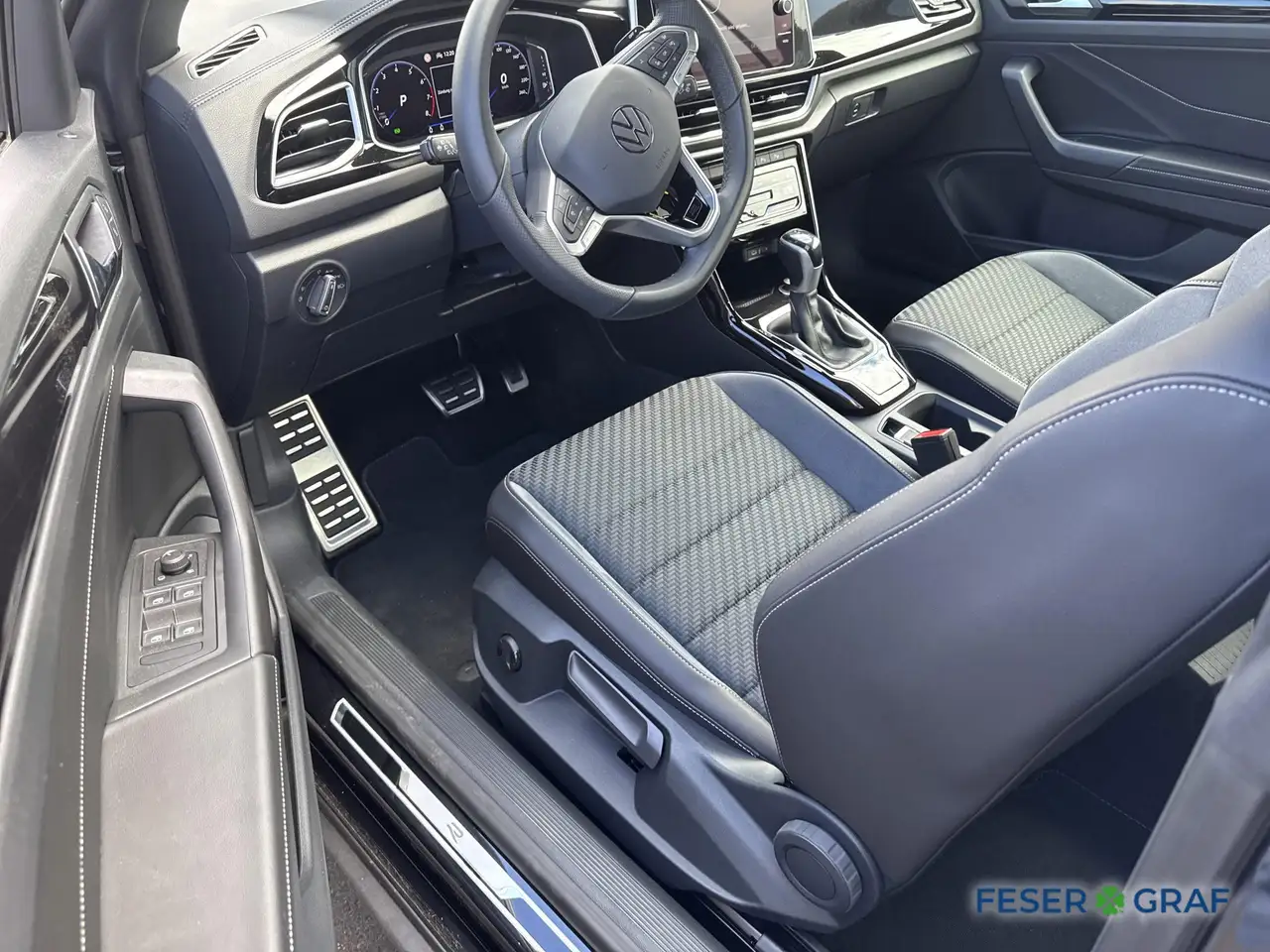 Volkswagen T-Roc Cabriolet R-Line 1.5 TSI DSG MATRIX NAVI KAMERA — معرض صور السيارة 10