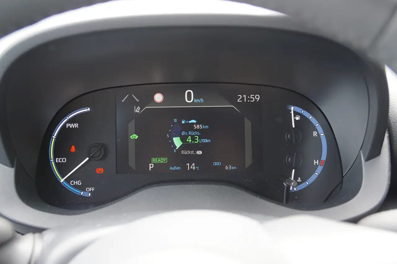 Toyota Yaris Cross TeamD Winter Paket — Galerie du véhicule 9