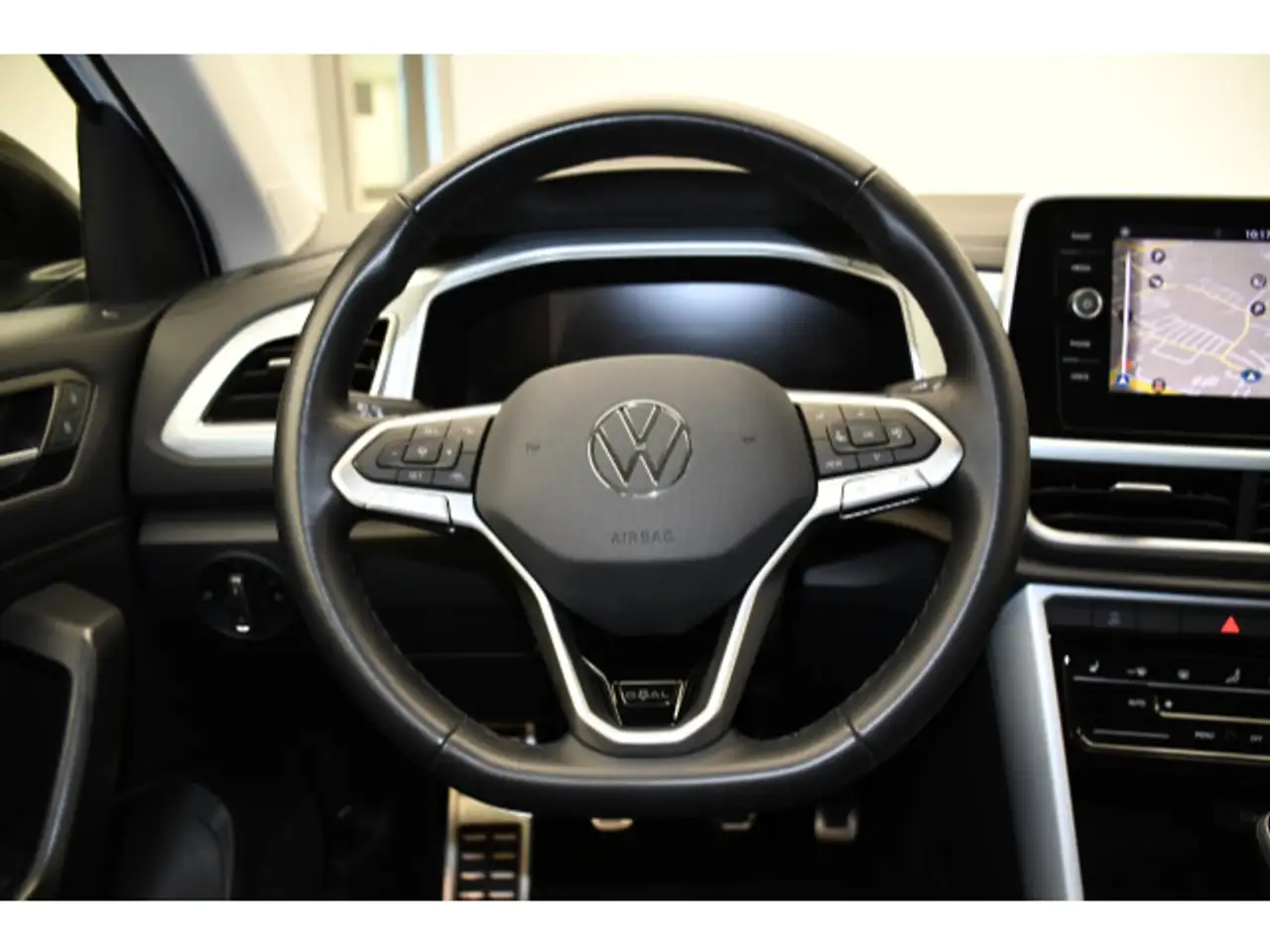 Volkswagen T-Roc 1.0 TSI Goal ACC/Rückkam — Vehicle gallery 5