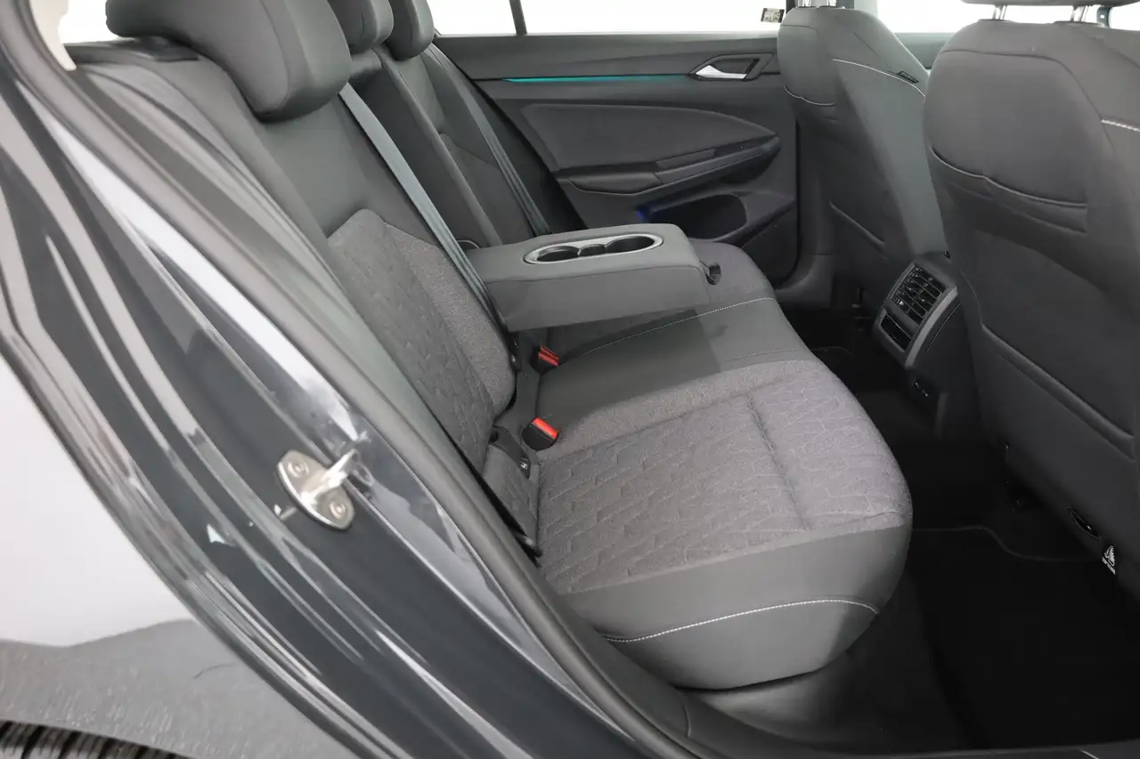 Volkswagen Golf VIII 1.0 TSI Move App-Connect Sitzheizung — Vehicle gallery 25