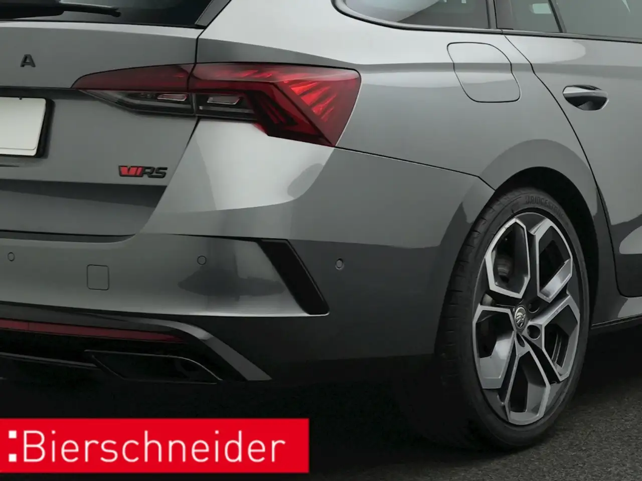 Skoda Octavia Combi 2.0 TSI DSG RS AHK PANO AREA-VIEW 19 — Galería del vehículo 18