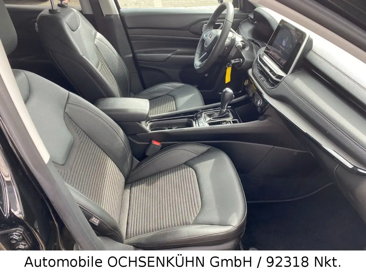 Jeep Compass Night Eagle 1,5 E-Hybrid — معرض صور السيارة 10