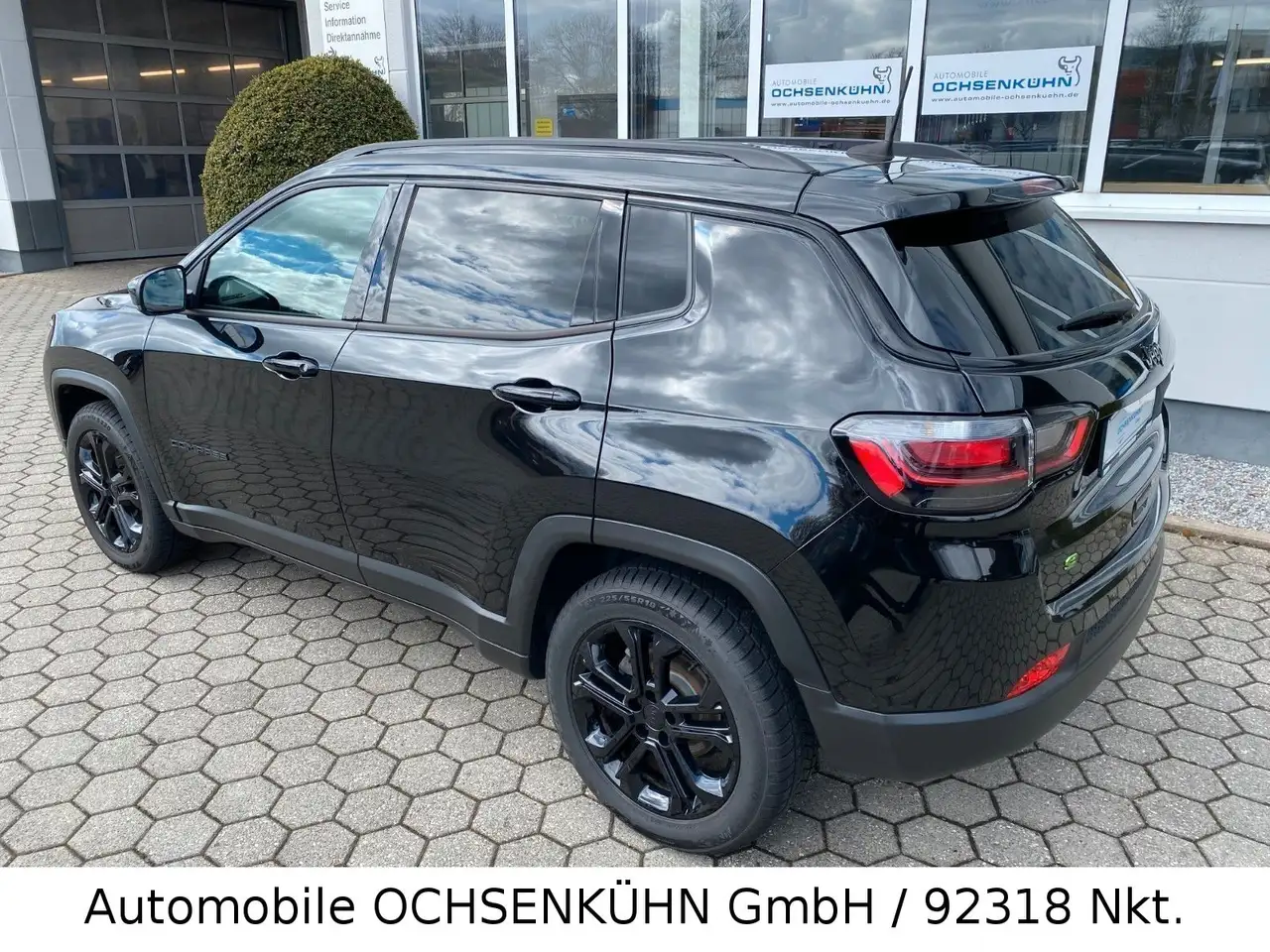 Jeep Compass Night Eagle 1,5 E-Hybrid — معرض صور السيارة 2