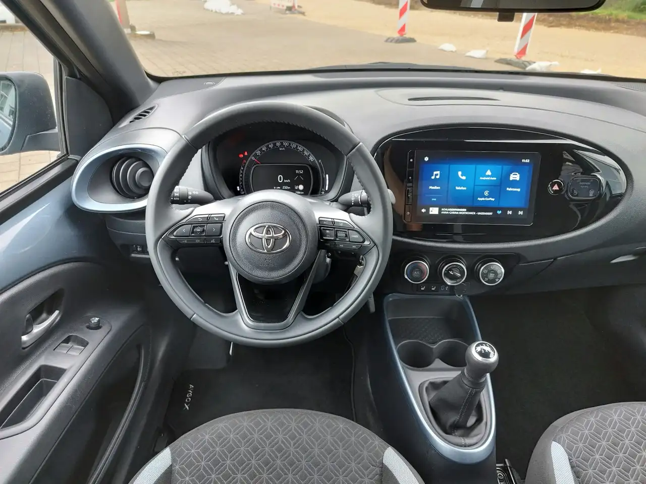 Toyota Aygo X Team D SHZ, Kamera, Klima, Carplay — Vehicle gallery 9