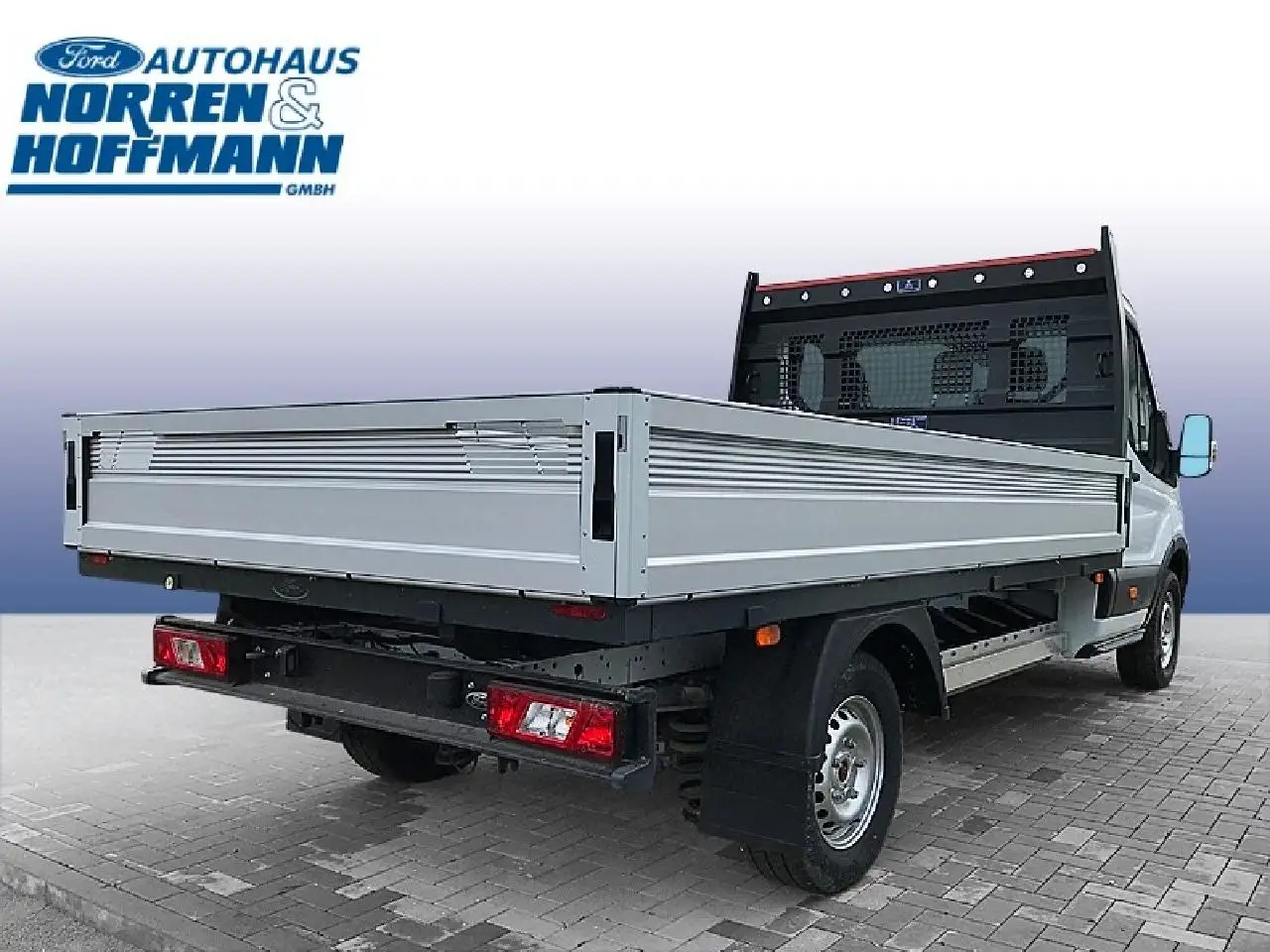 Ford Transit E-350 L3 Einzelkabine Basis — Galerie du véhicule 6