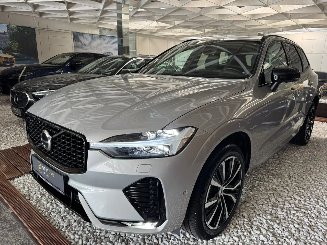 Volvo XC60 Ultra Dark AWD H K Pano AHK Sportsitze 360 — Dieburg