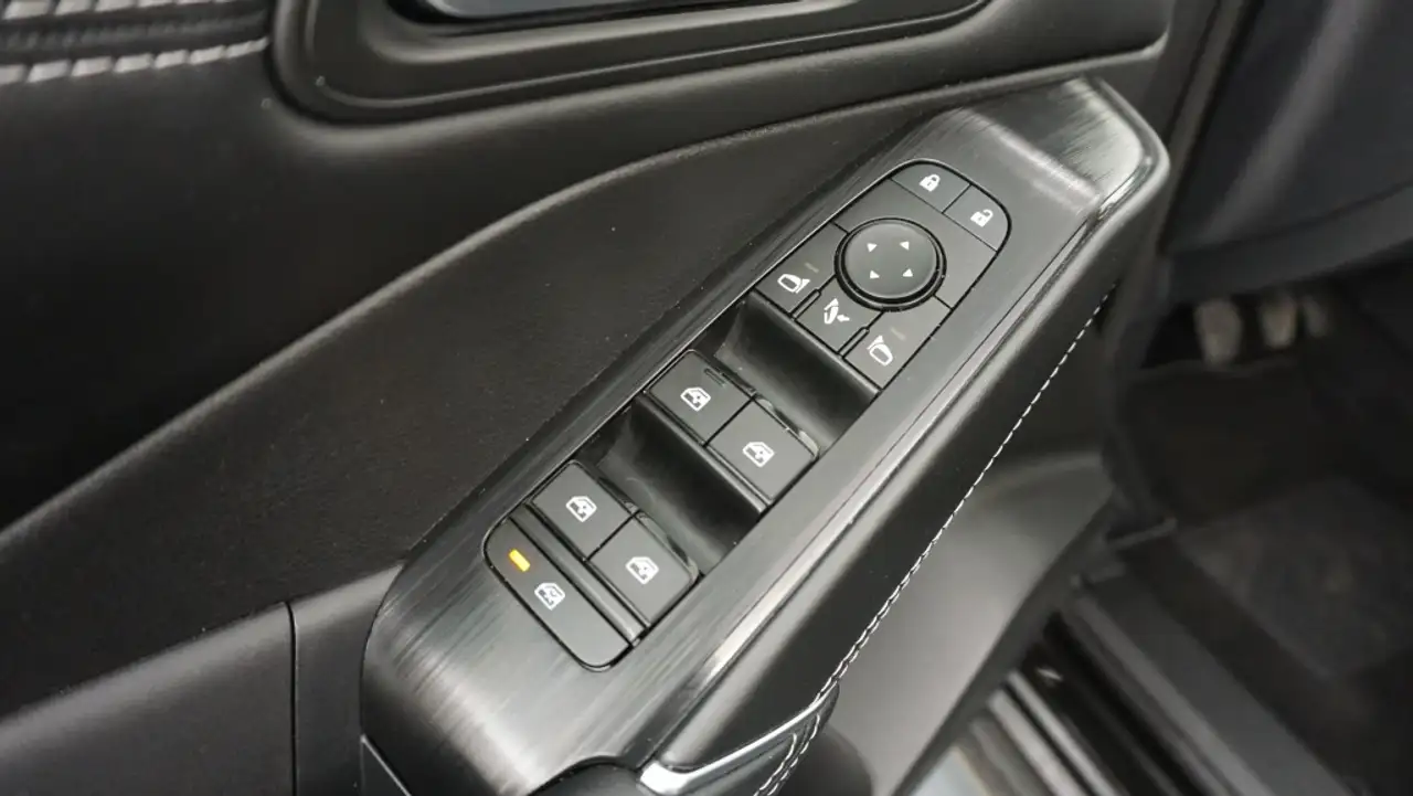 Nissan Qashqai 1.3 DIG-T MHEV 103KW N-CONNECTA 140 5P — Galerie du véhicule 9